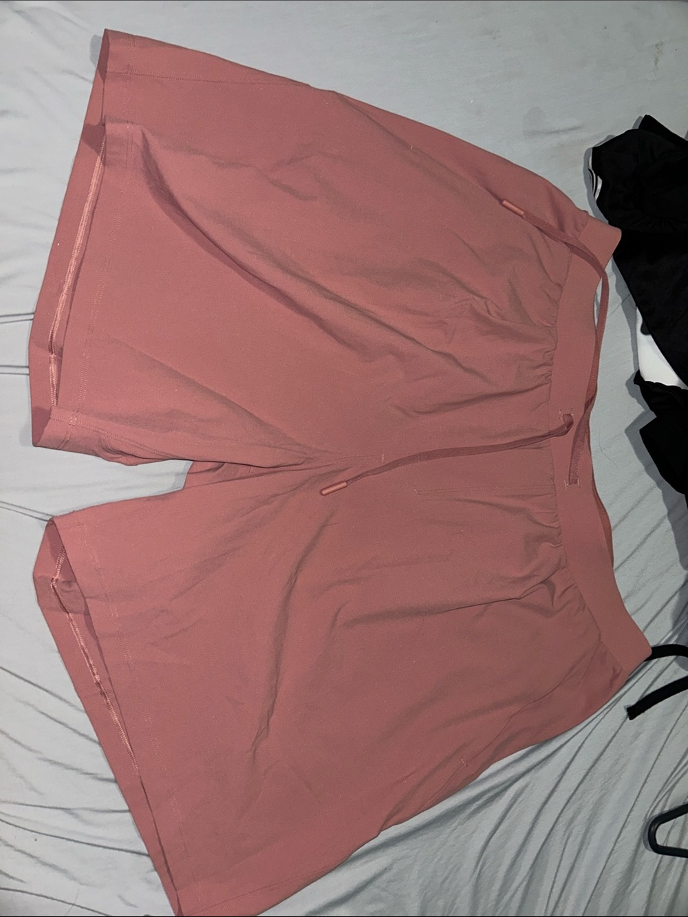 Men’s Salmon Lululemon Pull-On Shorts